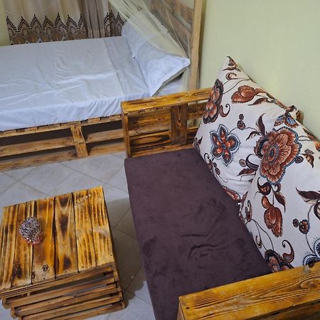 Mount Zion Guest House, Mtwapa Mtomondoni Момбаса Екстериор снимка