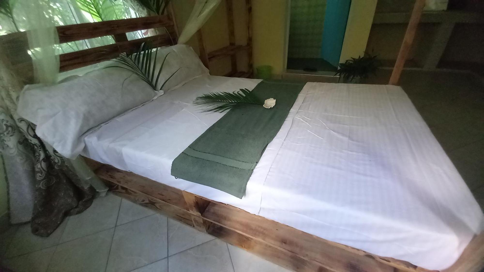 Mount Zion Guest House, Mtwapa Mtomondoni Момбаса Стая снимка