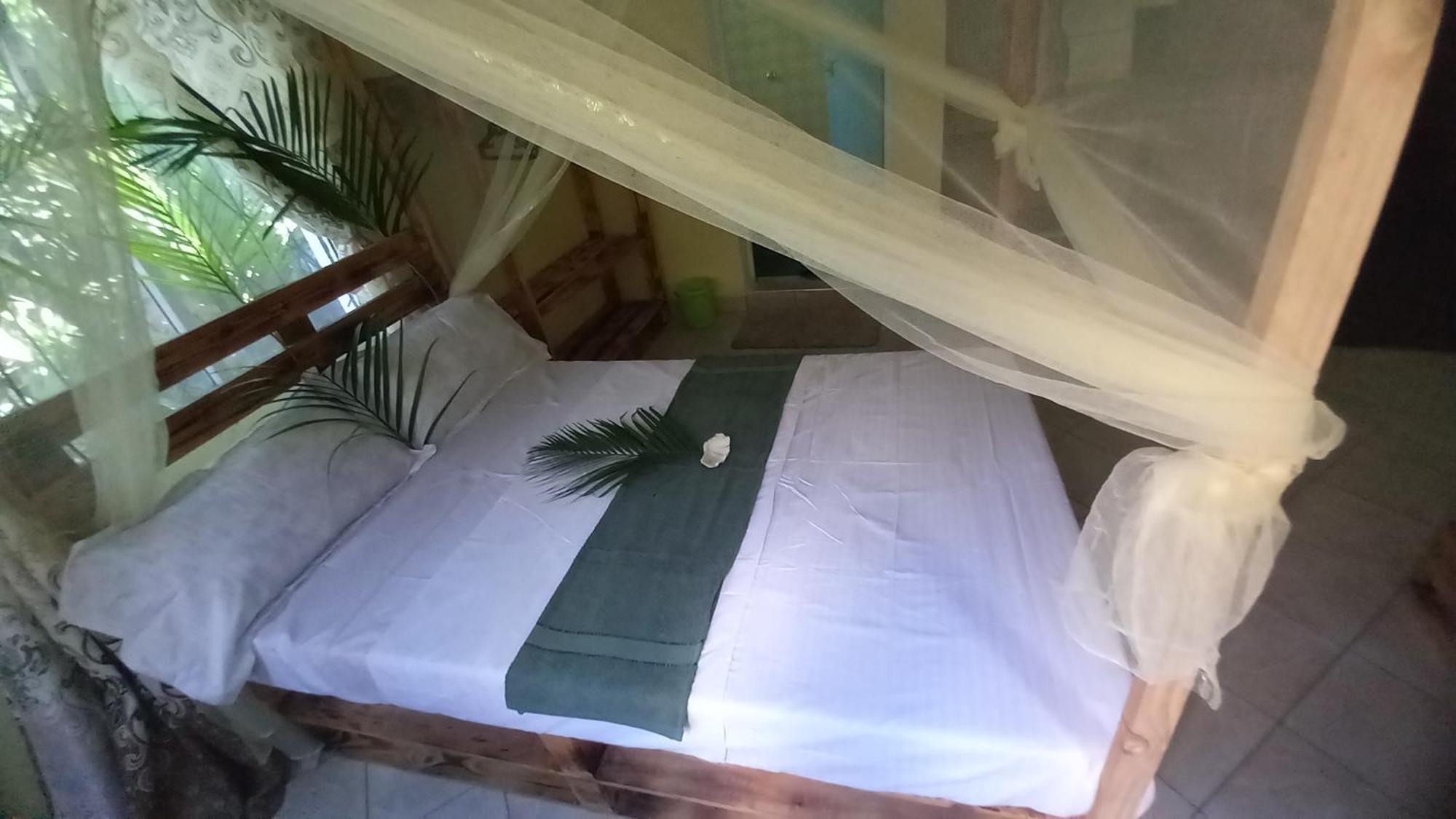 Mount Zion Guest House, Mtwapa Mtomondoni Момбаса Екстериор снимка