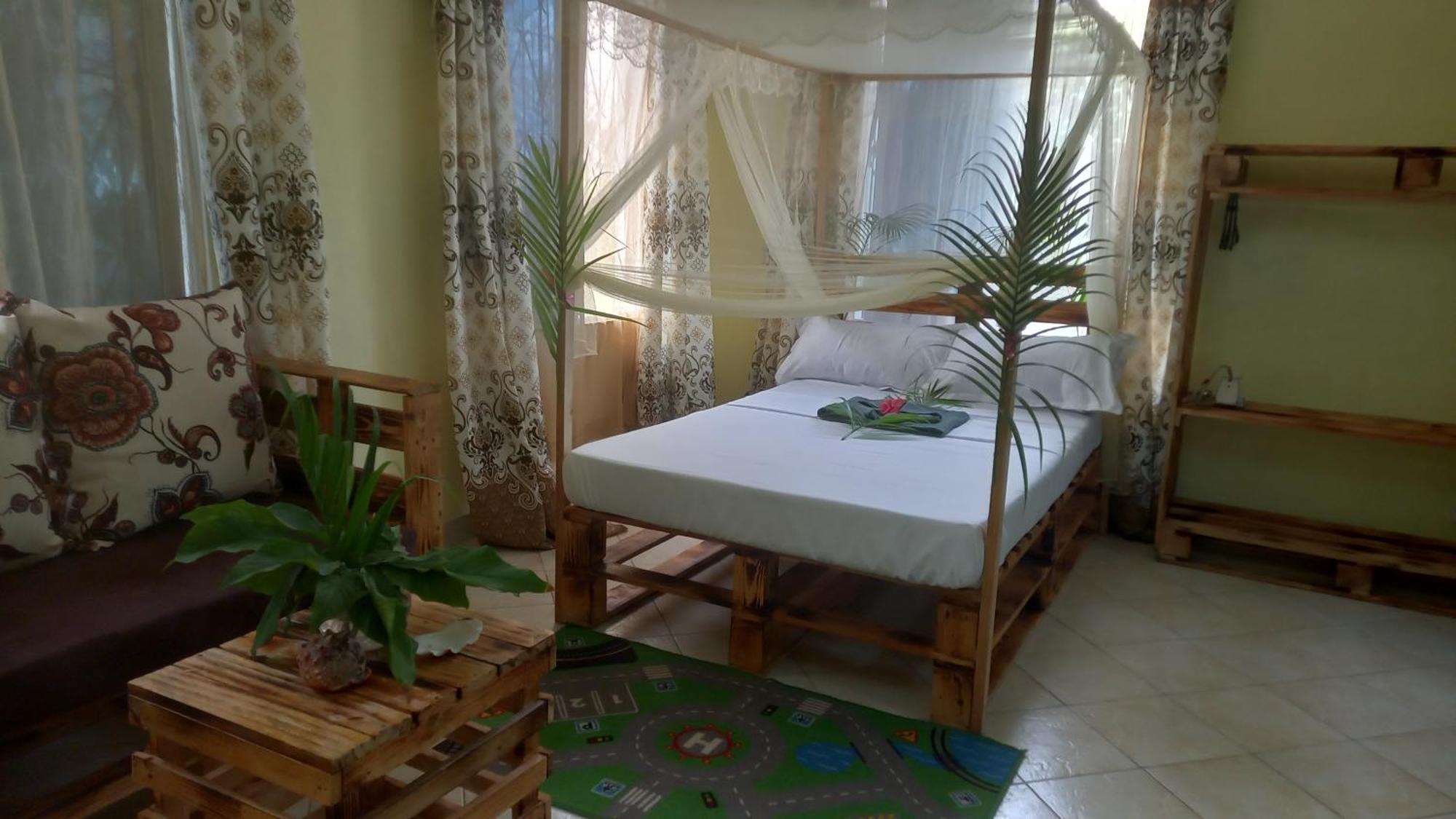 Mount Zion Guest House, Mtwapa Mtomondoni Момбаса Екстериор снимка