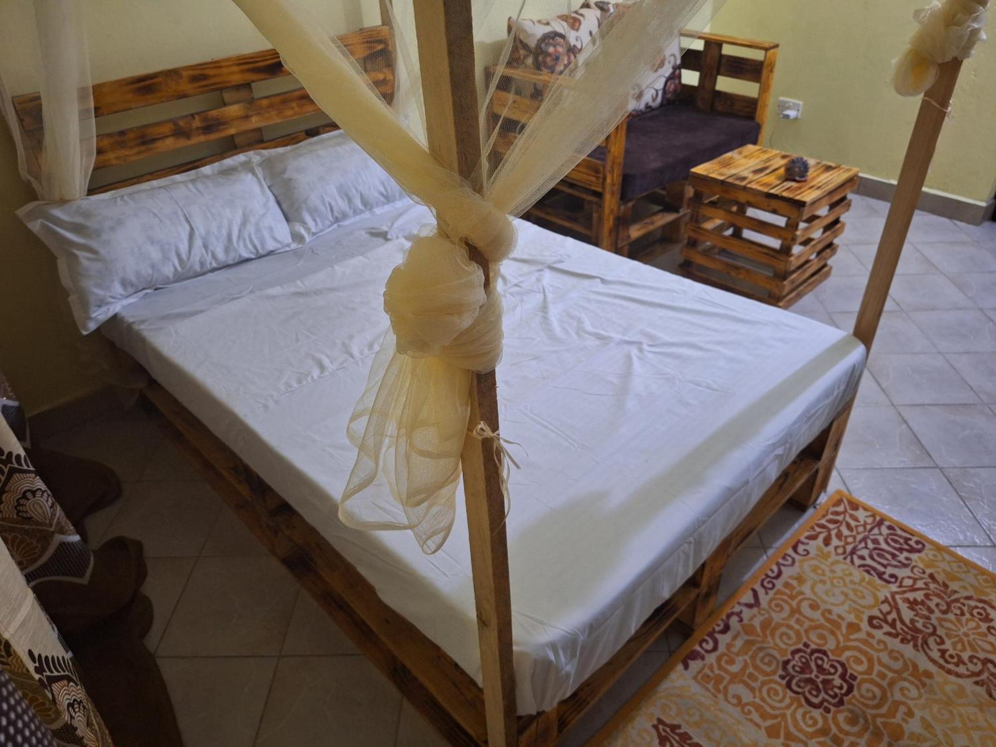 Mount Zion Guest House, Mtwapa Mtomondoni Момбаса Екстериор снимка