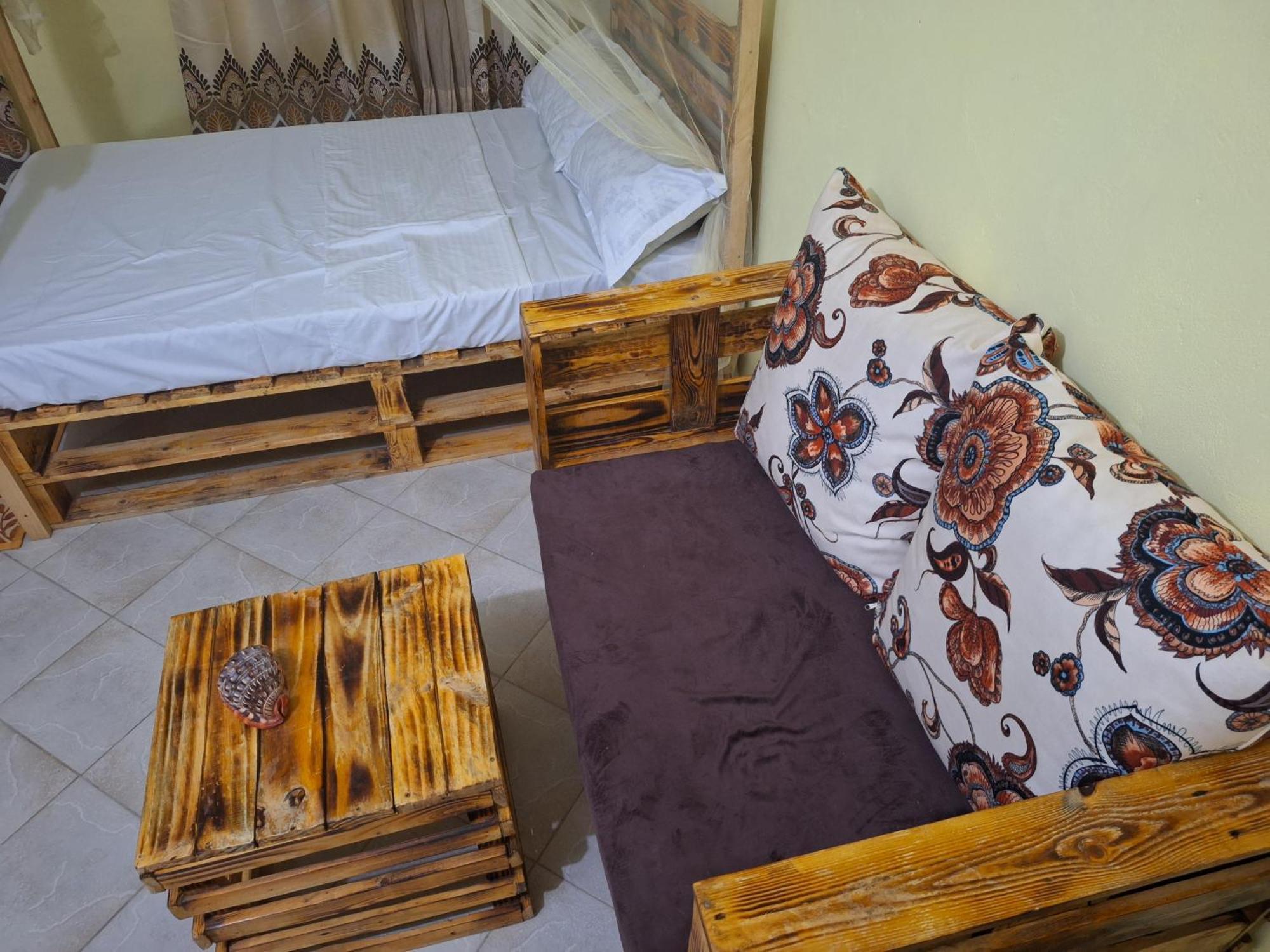 Mount Zion Guest House, Mtwapa Mtomondoni Момбаса Екстериор снимка