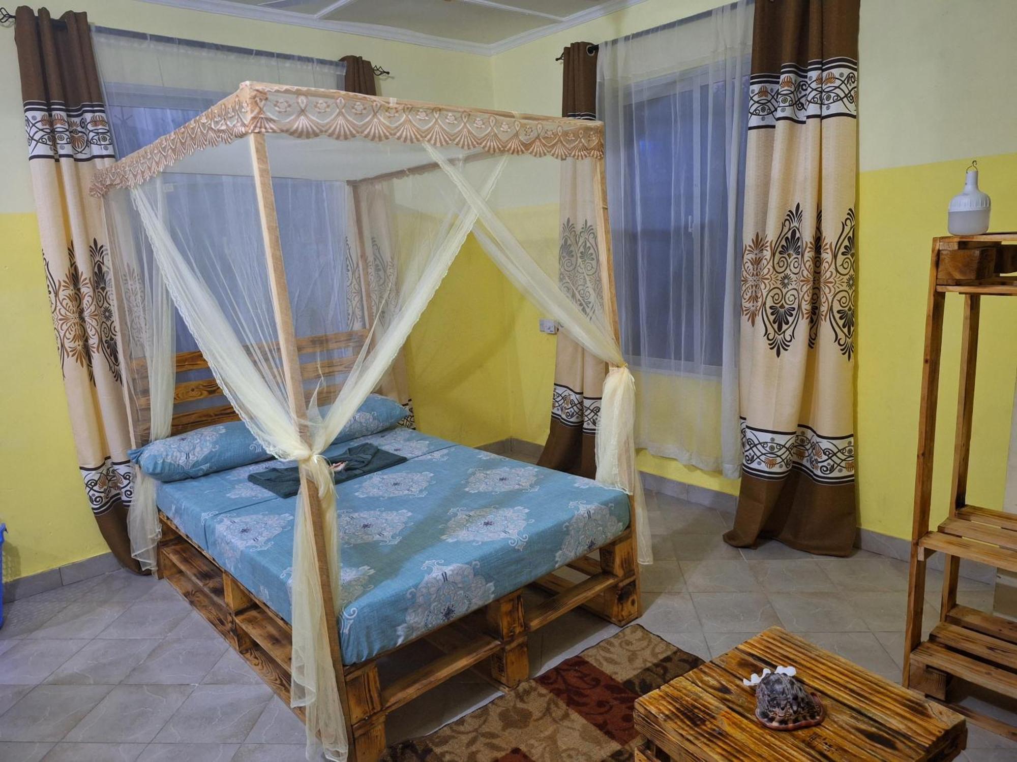 Mount Zion Guest House, Mtwapa Mtomondoni Момбаса Екстериор снимка