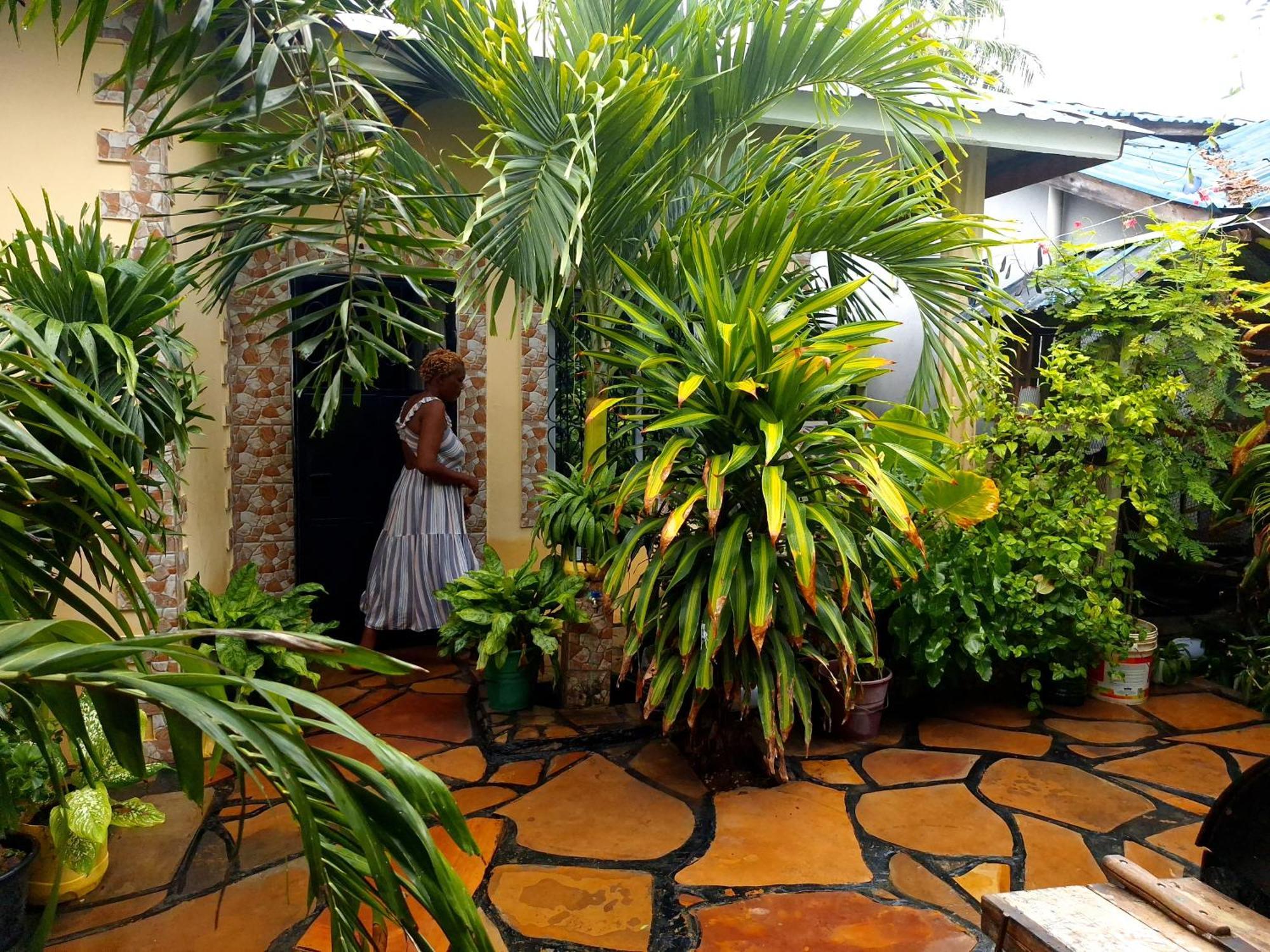 Mount Zion Guest House, Mtwapa Mtomondoni Момбаса Екстериор снимка